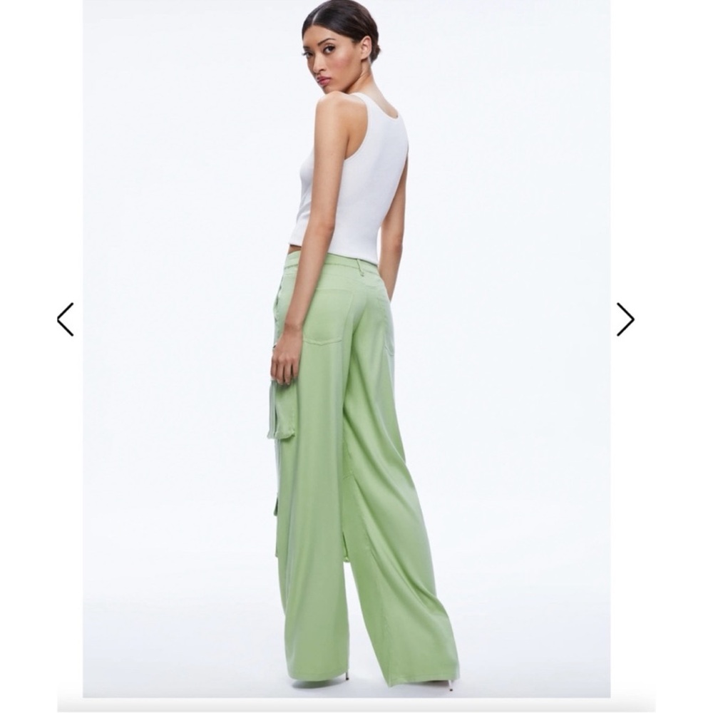 Alice + Olivia Light Green Wide Leg Cargo Pants - Picture 4 of 9